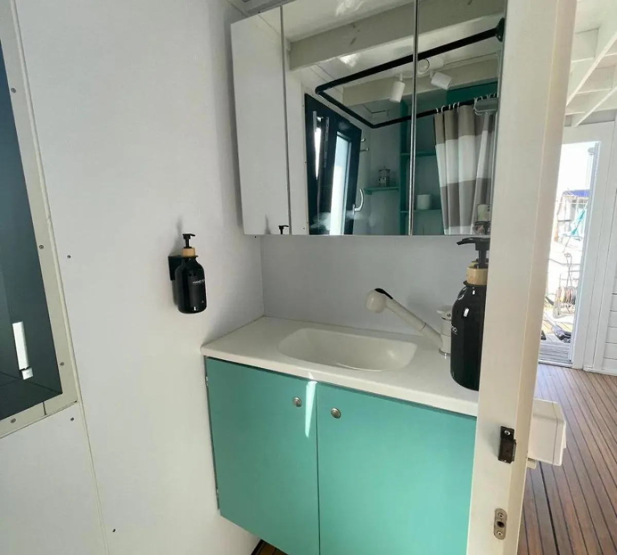 보트호텔 Houseboat Blueseadream Dolphin Casetta Galleggiante 알게로